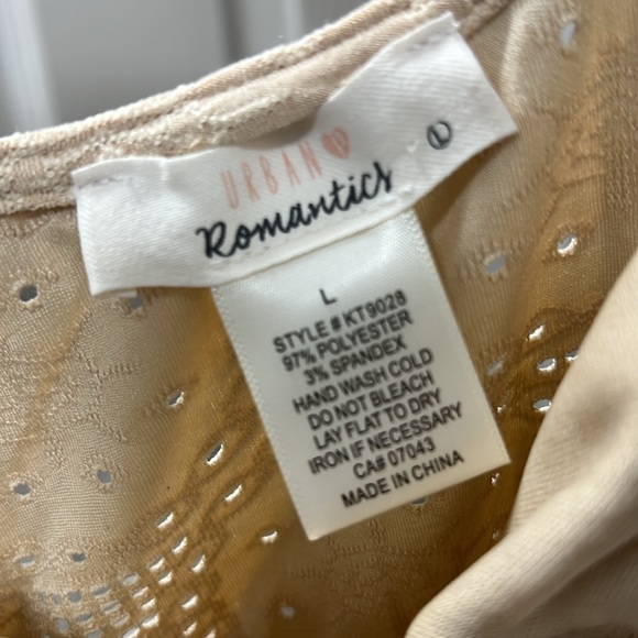 Cute beige top from winners - Picture 2 of 3